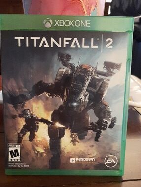 Titanfall 2 Xbox One - Green Case -